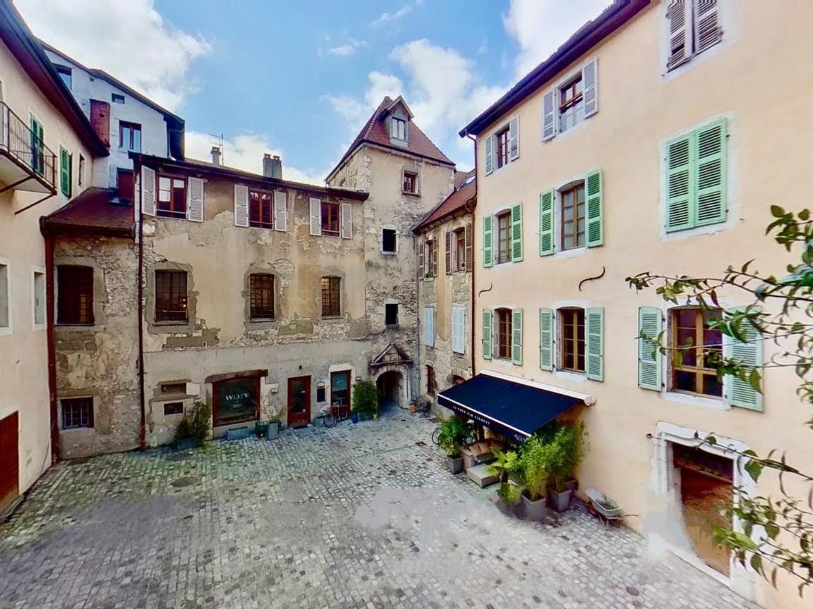 Appartement De Charme Au Coeur De La Vieille Ville อานซี ภายนอก รูปภาพ